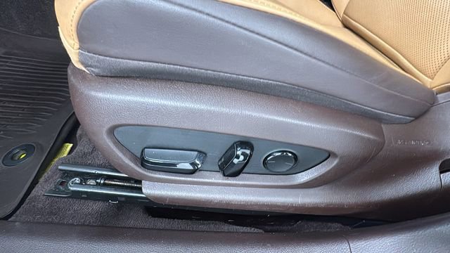 Used 2021 Lexus ES 300h w/ Premium Package image 11