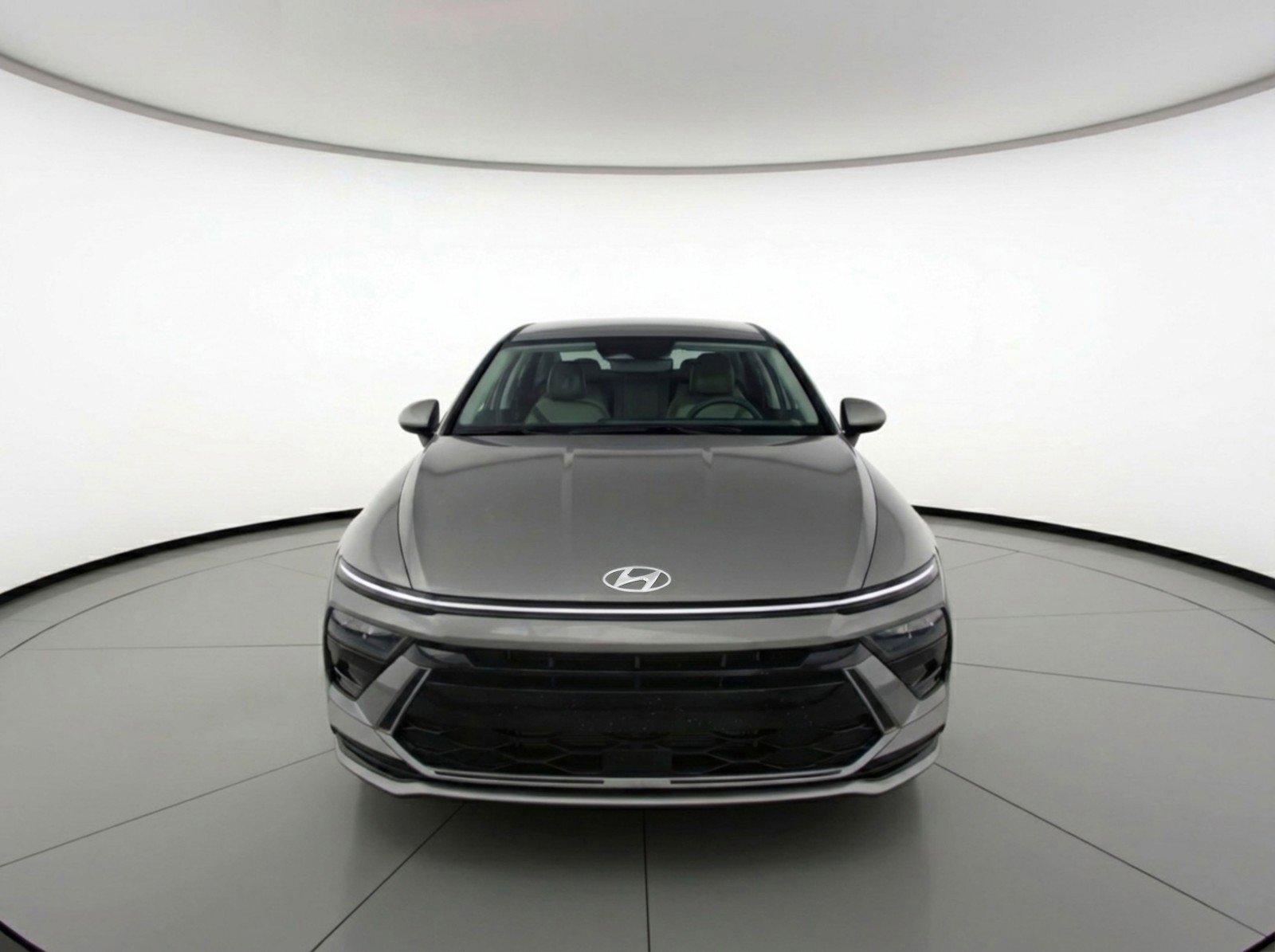 Used 2025 Hyundai Sonata SEL FWD image 2