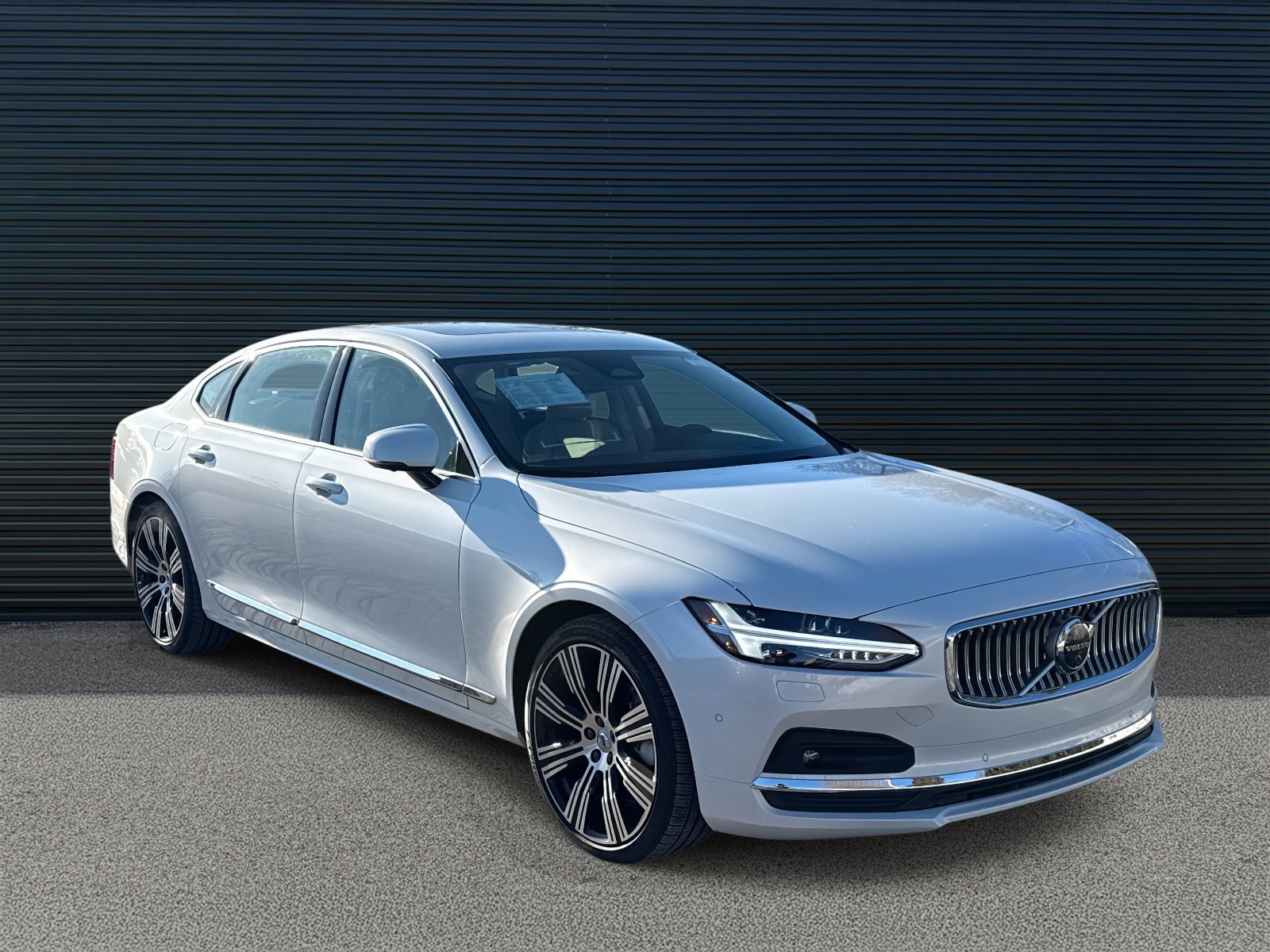 Certified 2024 Volvo S90 B6 Ultimate w/ Protection Package Premier image 3