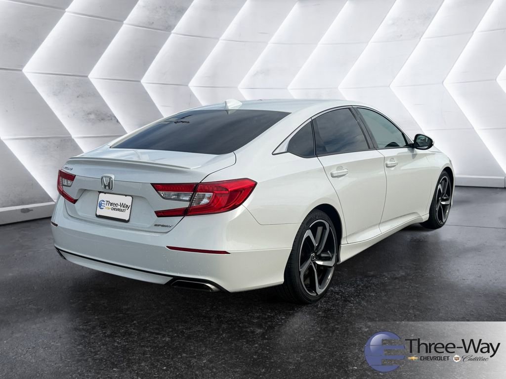 Used 2018 Honda Accord Sport image 5