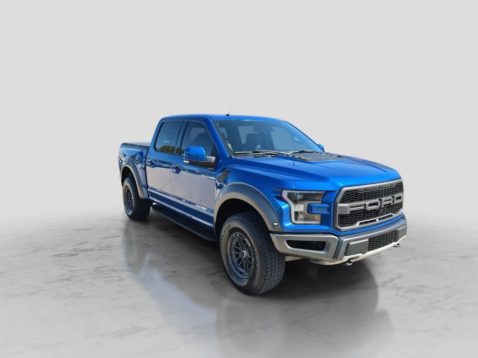 Used 2018 Ford F150 Raptor w/ Equipment Group 802A Luxury AWD/4WD image 2