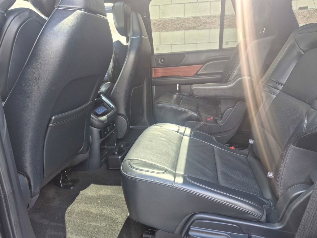 Used 2024 Lincoln Navigator Reserve image 31