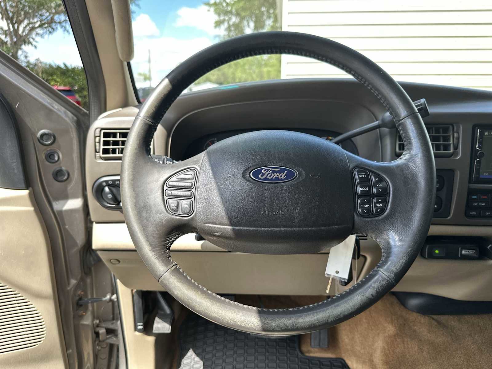 Used 2005 Ford Excursion Limited AWD/4WD image 20