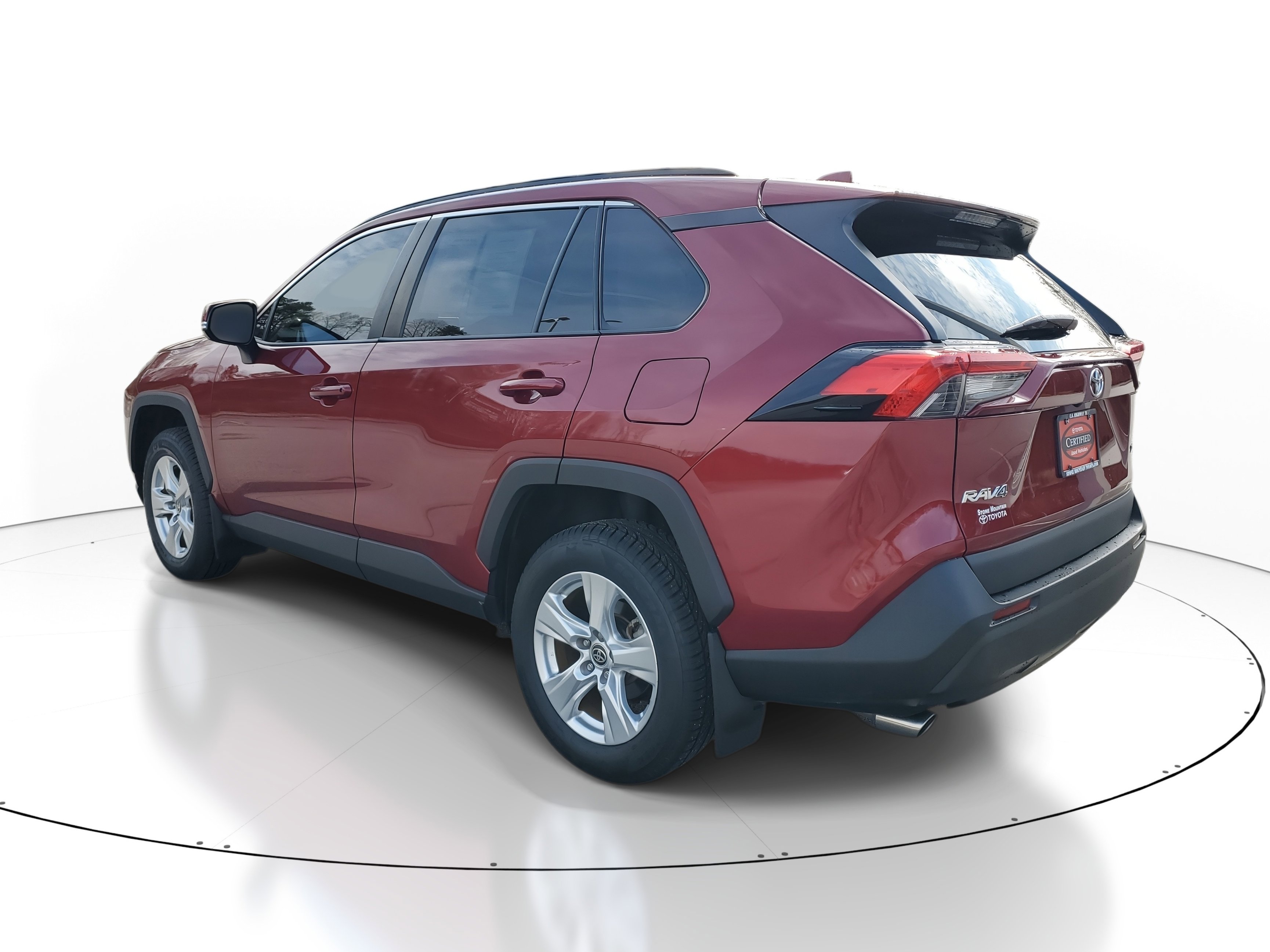 Certified 2021 Toyota RAV4 XLE w/ Convenience Package image 4