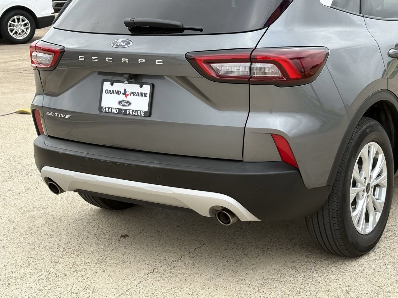 Used 2024 Ford Escape Active w/ Tech Pack #2 FWD image 8