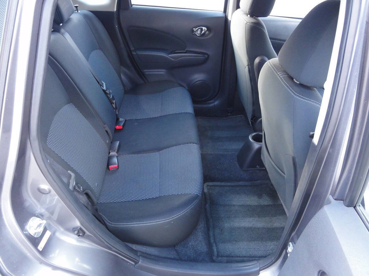 Used 2016 Nissan Versa Note SV image 20