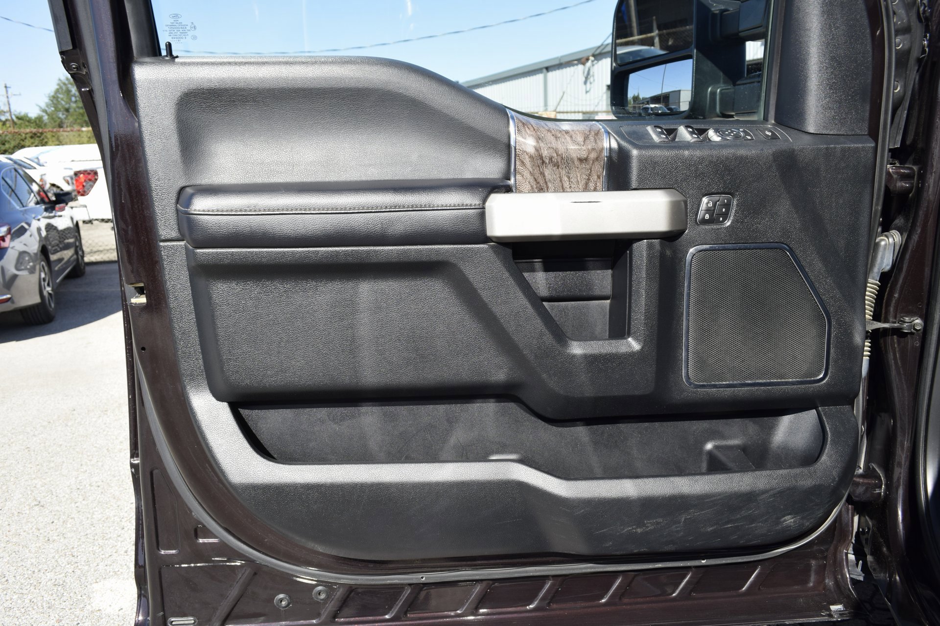 Used 2019 Ford F250 Lariat w/ Lariat Value Package image 19