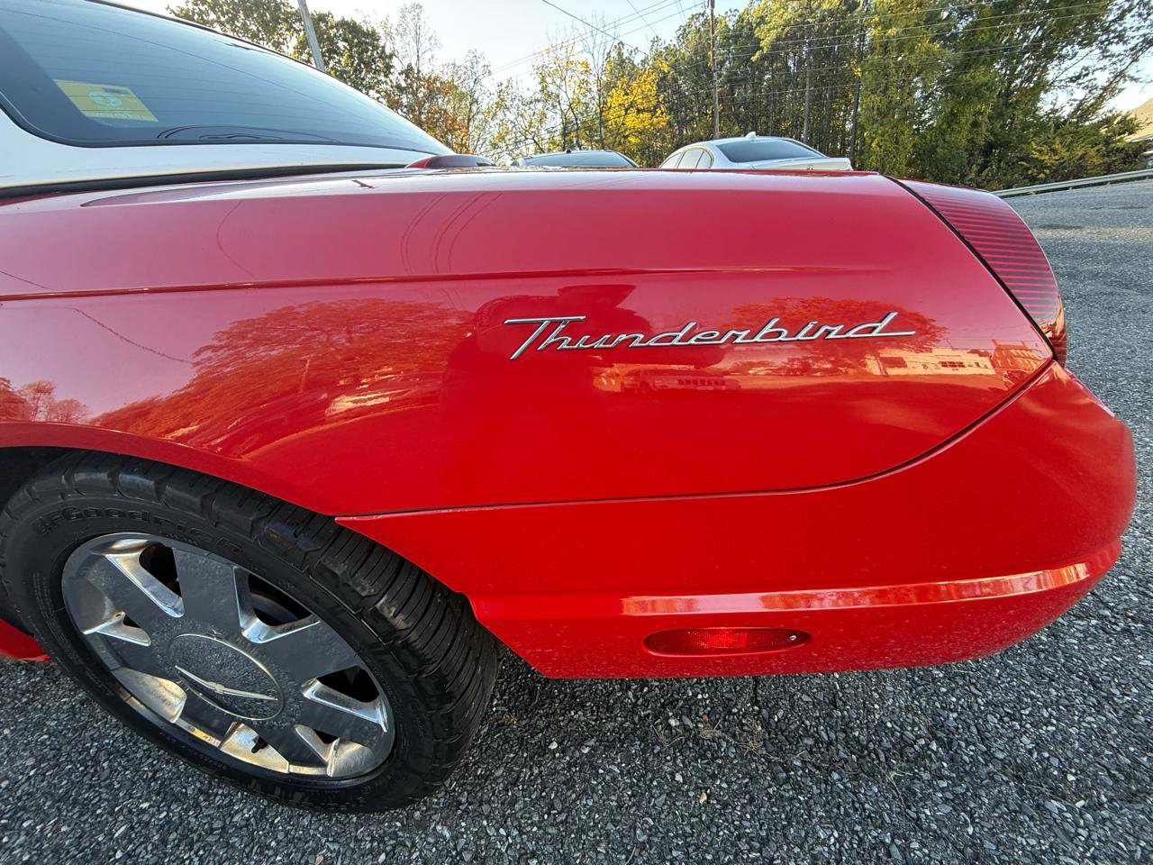 Used 2003 Ford Thunderbird Deluxe image 15