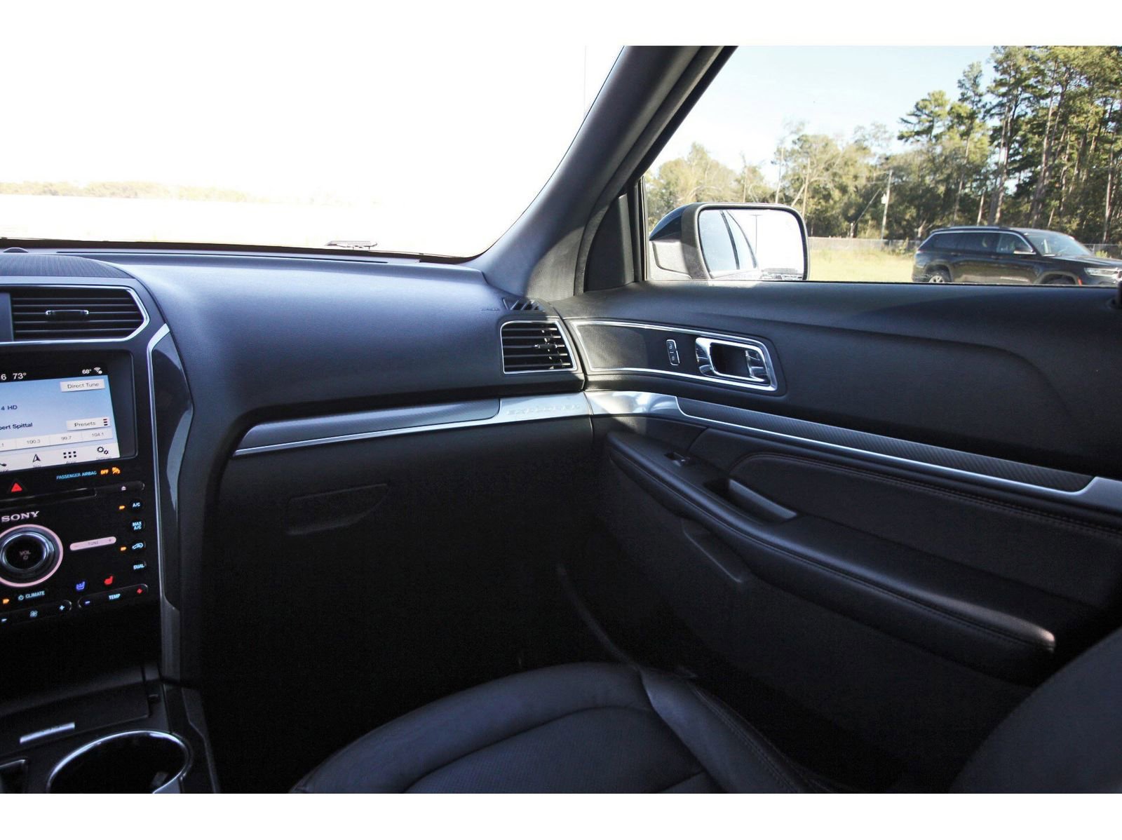 Used 2018 Ford Explorer Sport w/ Equipment Group 401A image 13