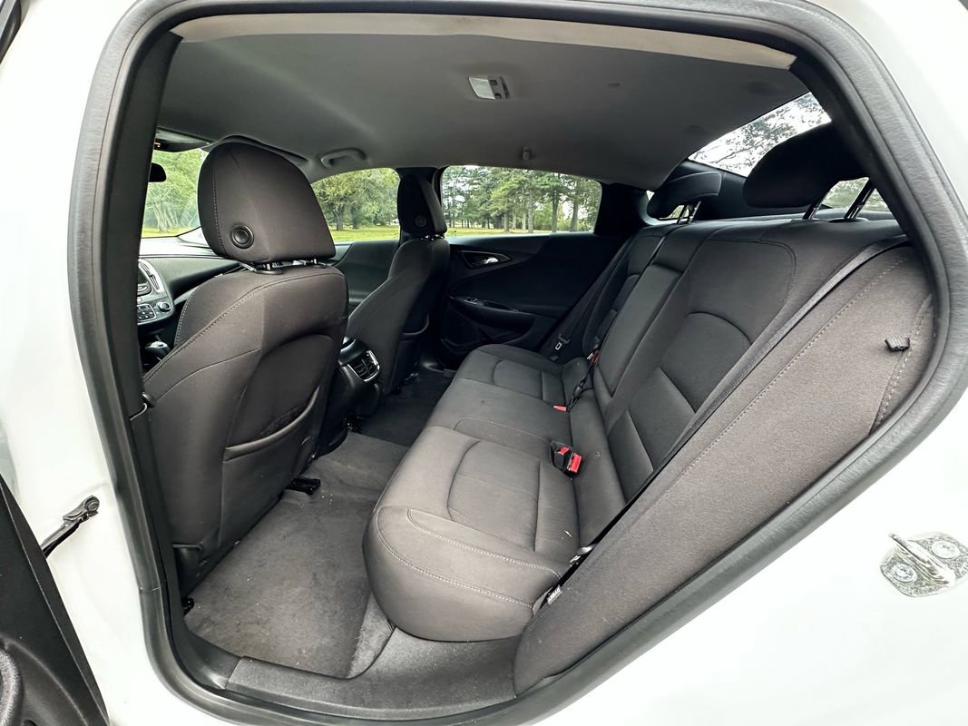 Used 2019 Chevrolet Malibu LT image 18