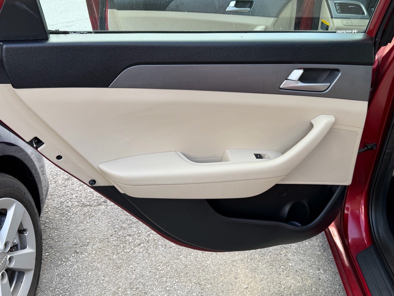 Used 2016 Hyundai Sonata SE FWD image 17