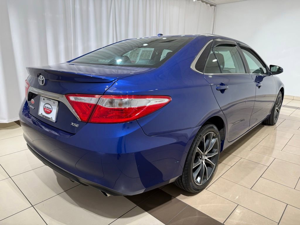 Used 2015 Toyota Camry XSE w/ Moonroof Package FWD image 5