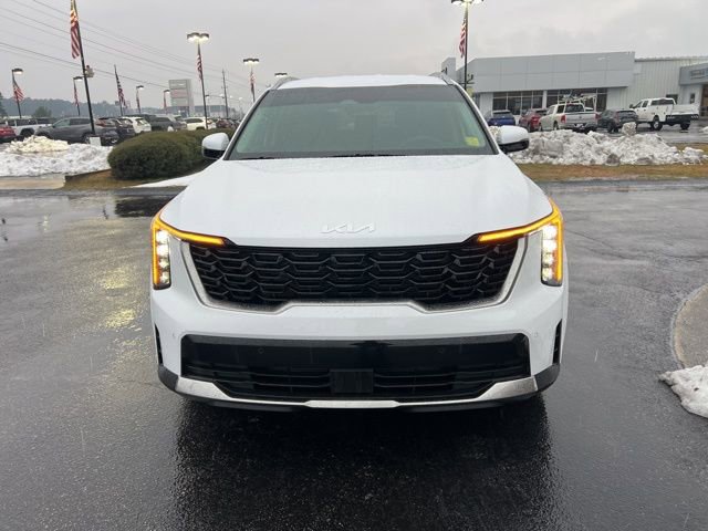 Used 2025 Kia Sorento S image 3