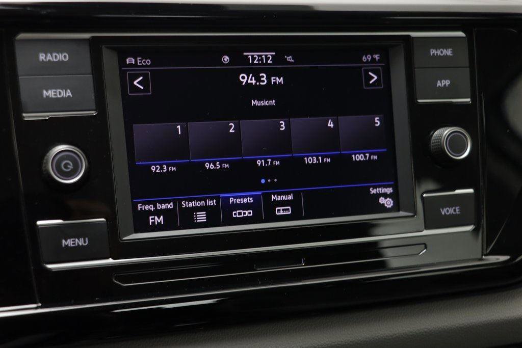 Certified 2024 Volkswagen Taos S image 9