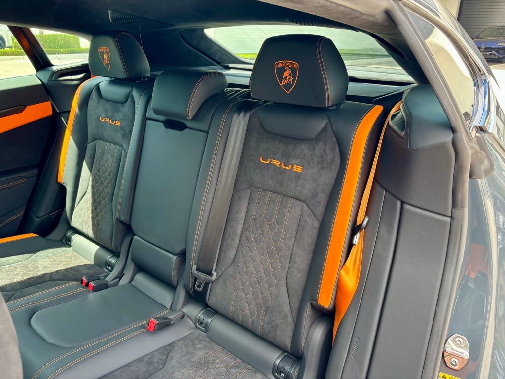 Used 2024 Lamborghini Urus S AWD/4WD image 23