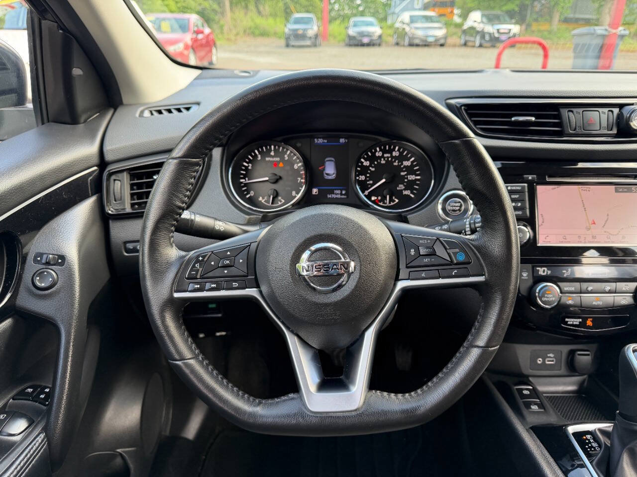 Used 2019 Nissan Rogue Sport SV w/ Technology Package AWD/4WD image 11