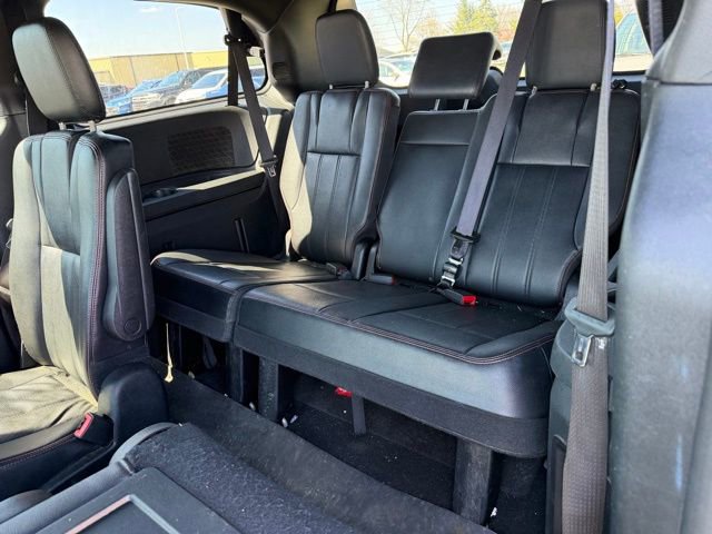 Used 2019 Dodge Grand Caravan GT image 16
