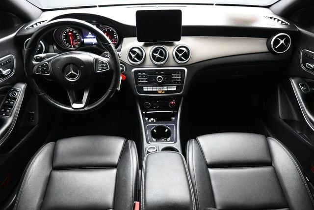 Used 2019 Mercedes-Benz CLA 250 image 15