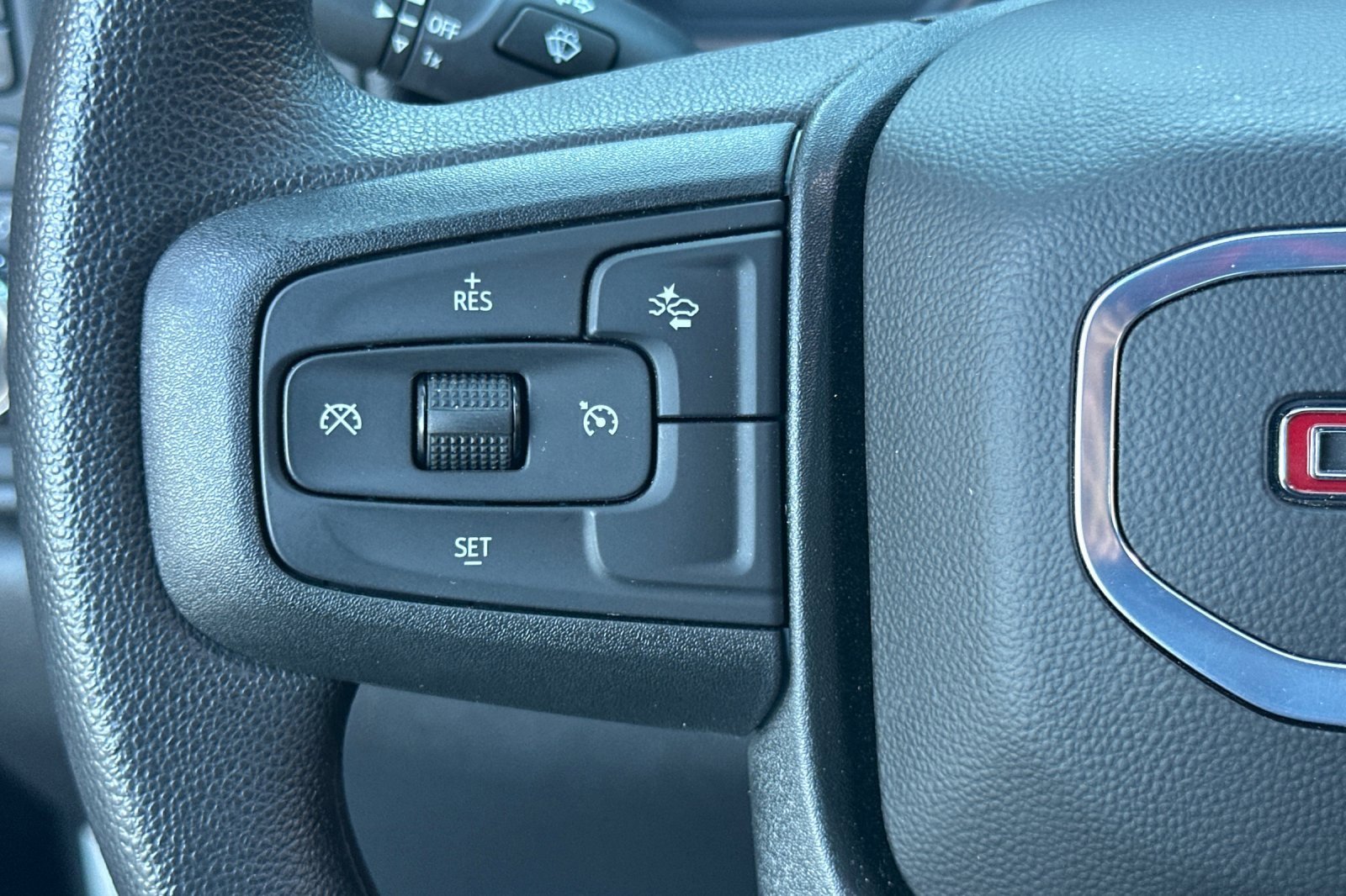 Used 2024 GMC Sierra 2500 Pro image 26