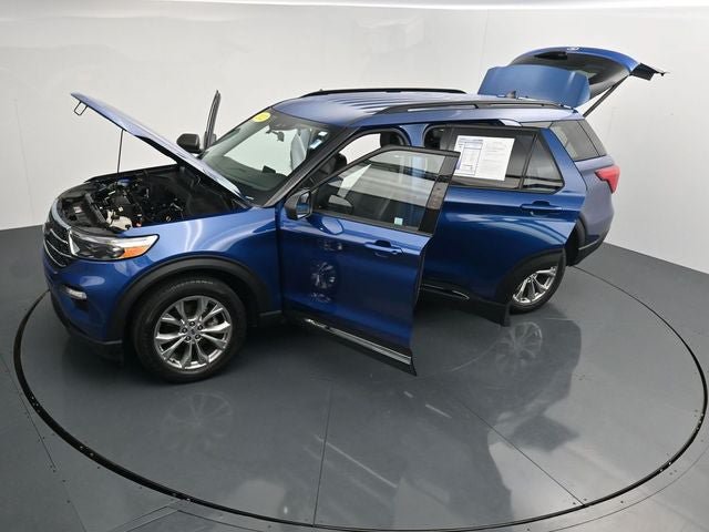 Used 2022 Ford Explorer XLT w/ Equipment Group 202A AWD/4WD image 37