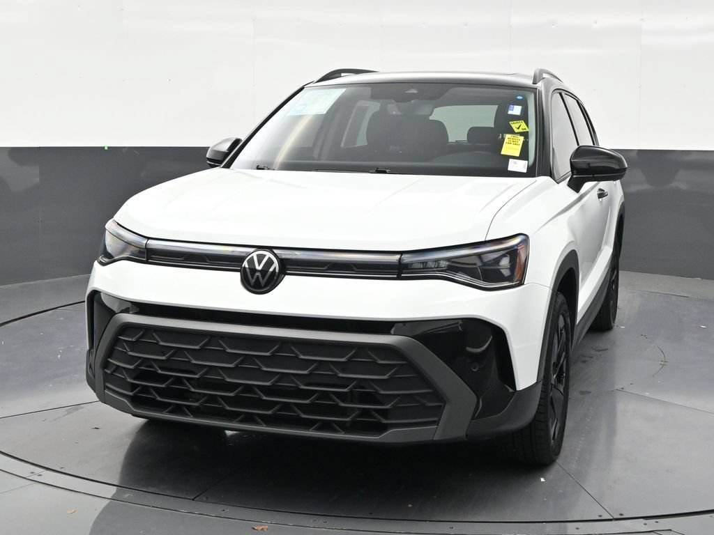 Used 2025 Volkswagen Taos SE FWD image 8