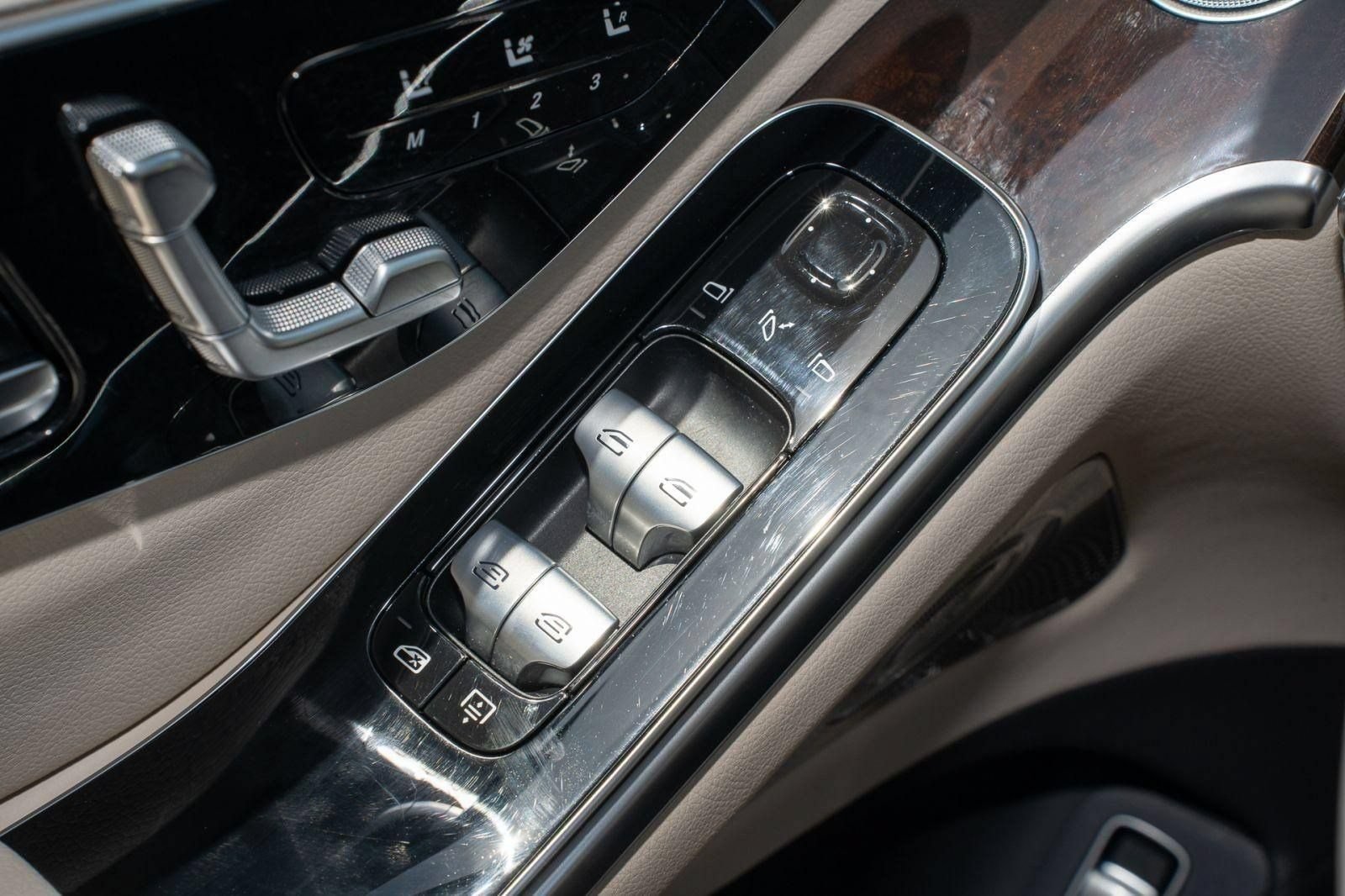 Used 2022 Mercedes-Benz S 500 4MATIC image 26