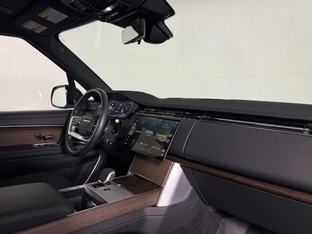 Used 2024 Land Rover Range Rover SE AWD/4WD image 21
