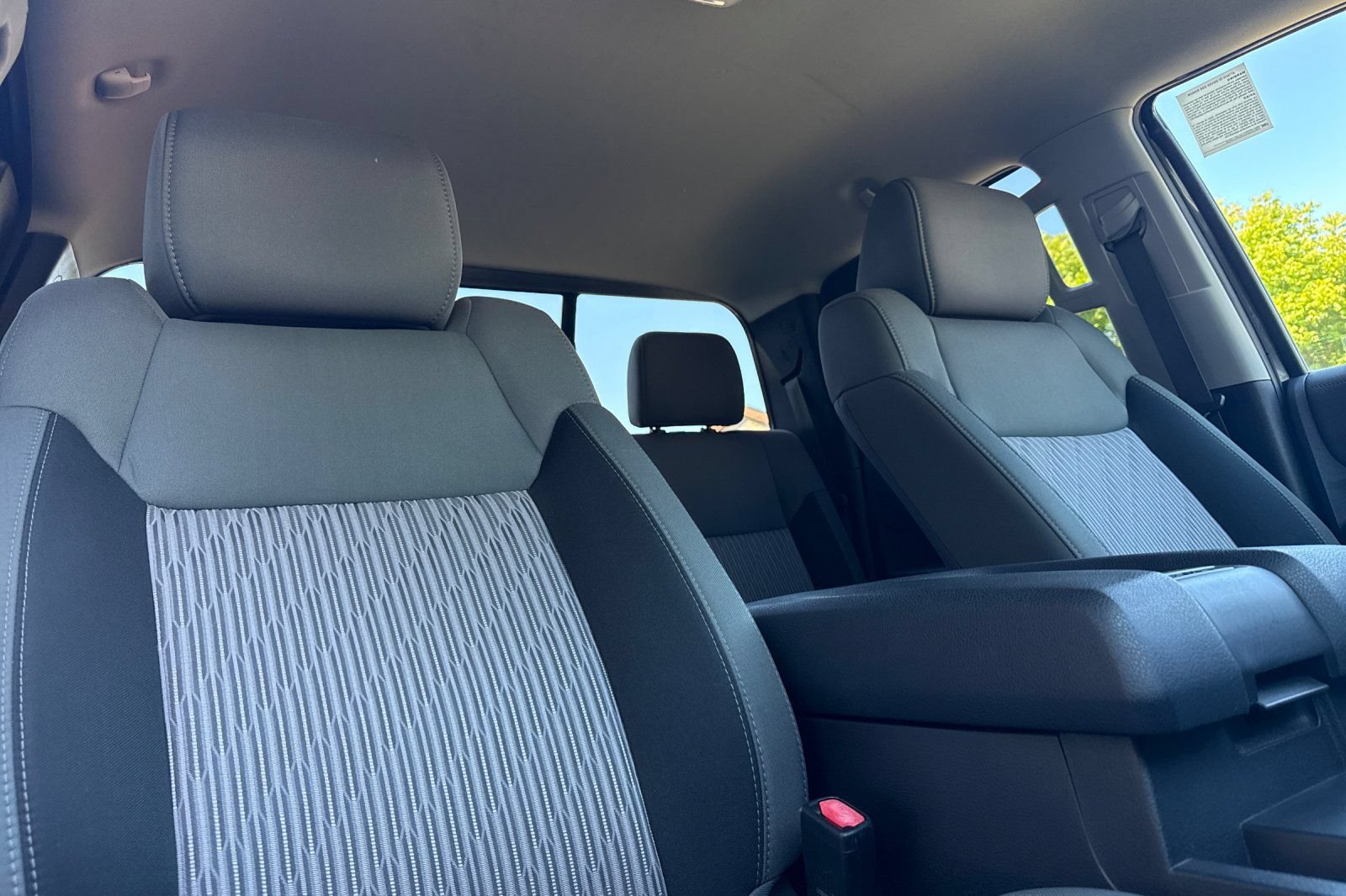 Used 2015 Toyota Tundra SR5 w/ SR5 Upgrade Package RWD image 19