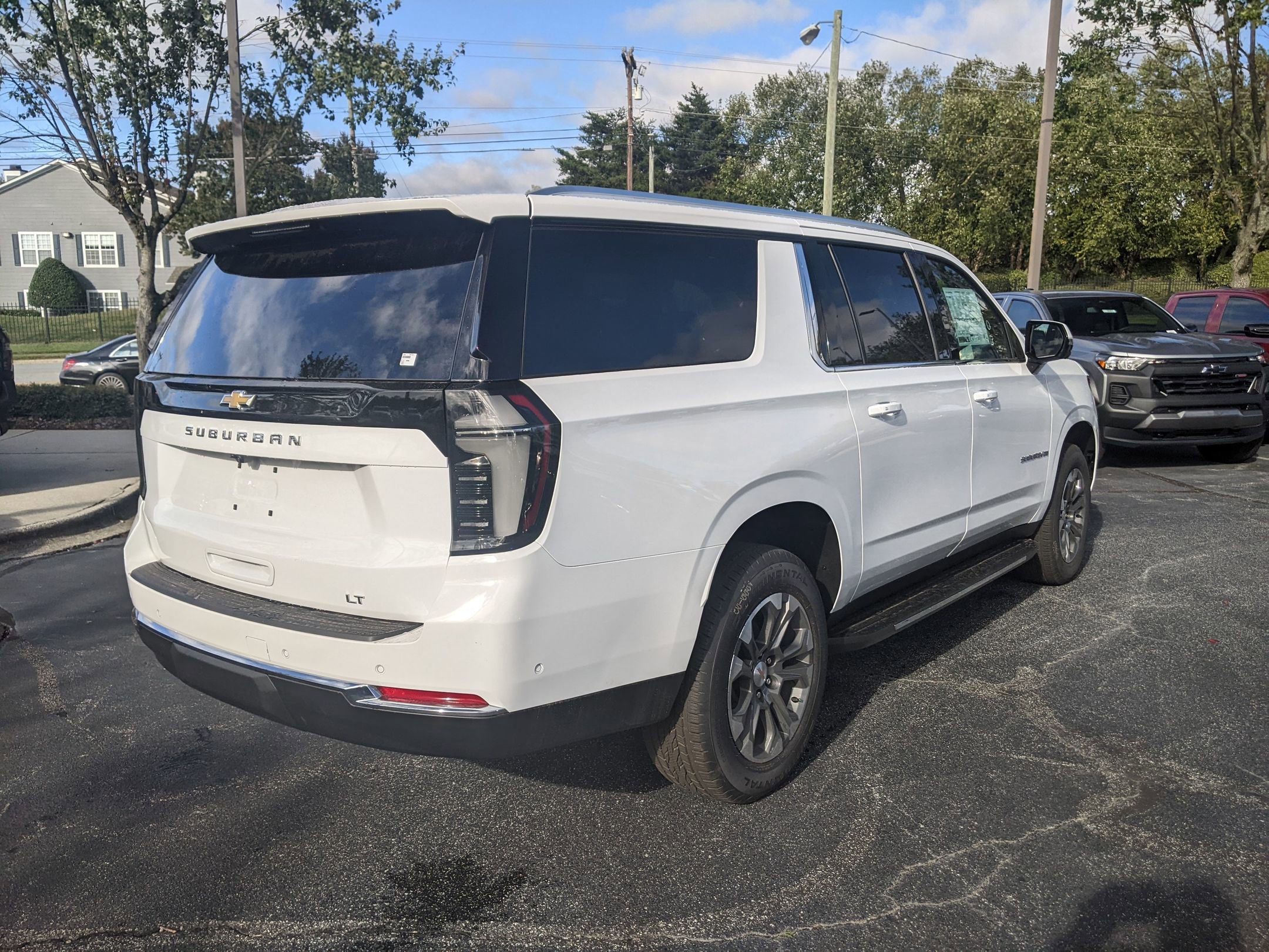 New 2026 Chevrolet Suburban LT w/ Comfort Package image 8