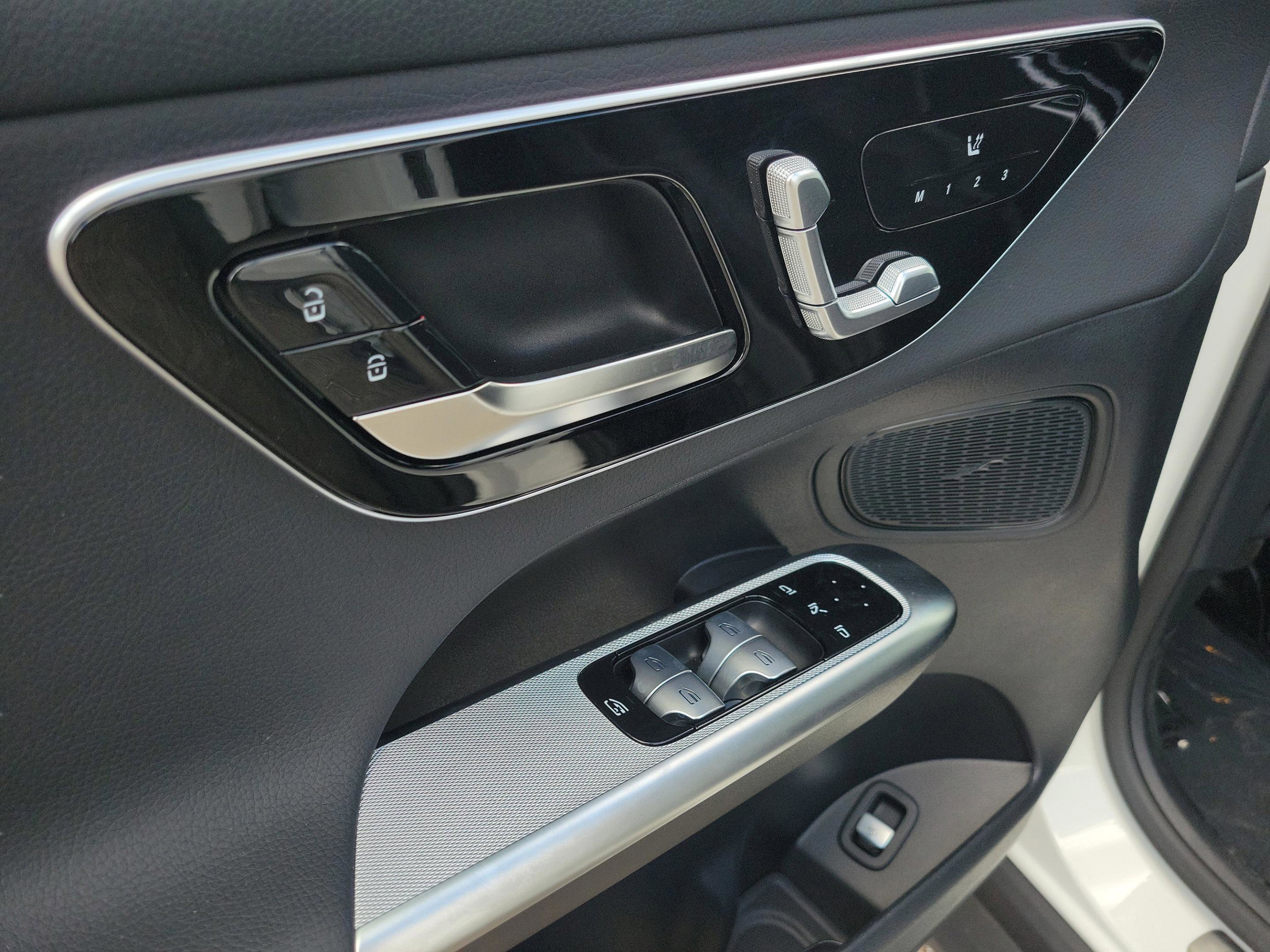 Certified 2026 Mercedes-Benz GLC 300 4MATIC image 17