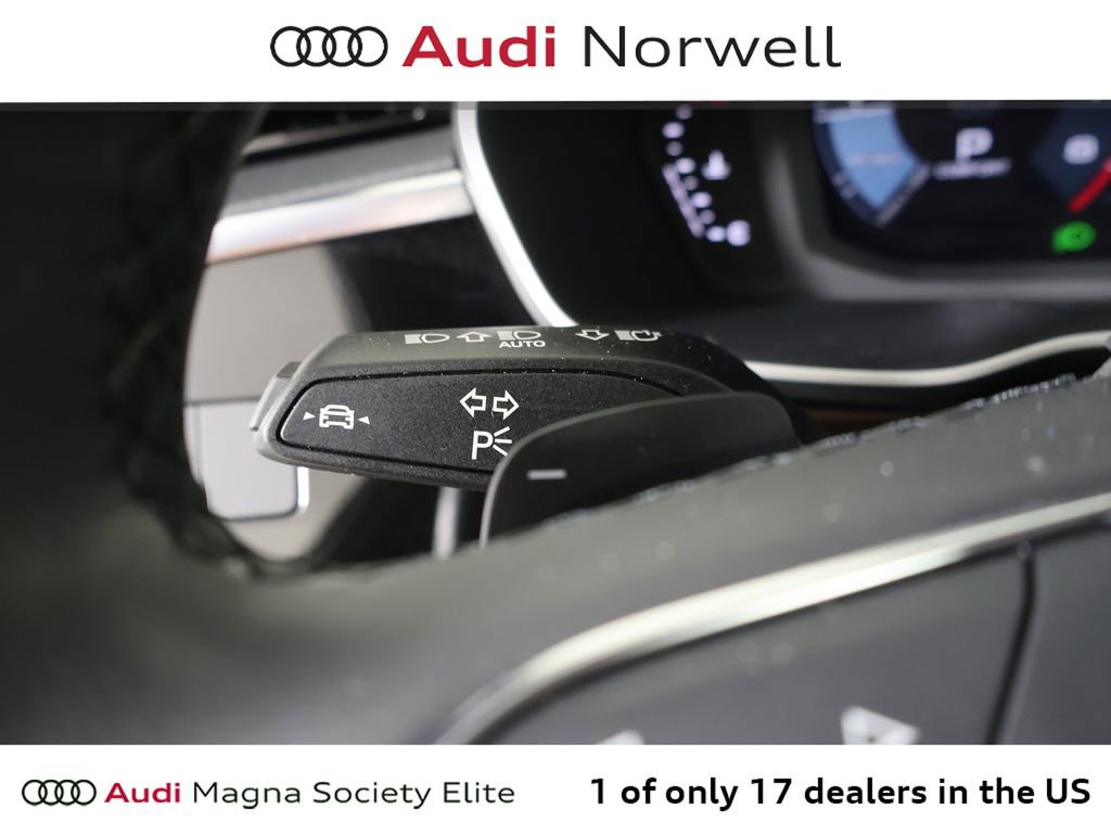 Used 2023 Audi Q3 2.0T Premium w/ Convenience Package AWD/4WD image 28