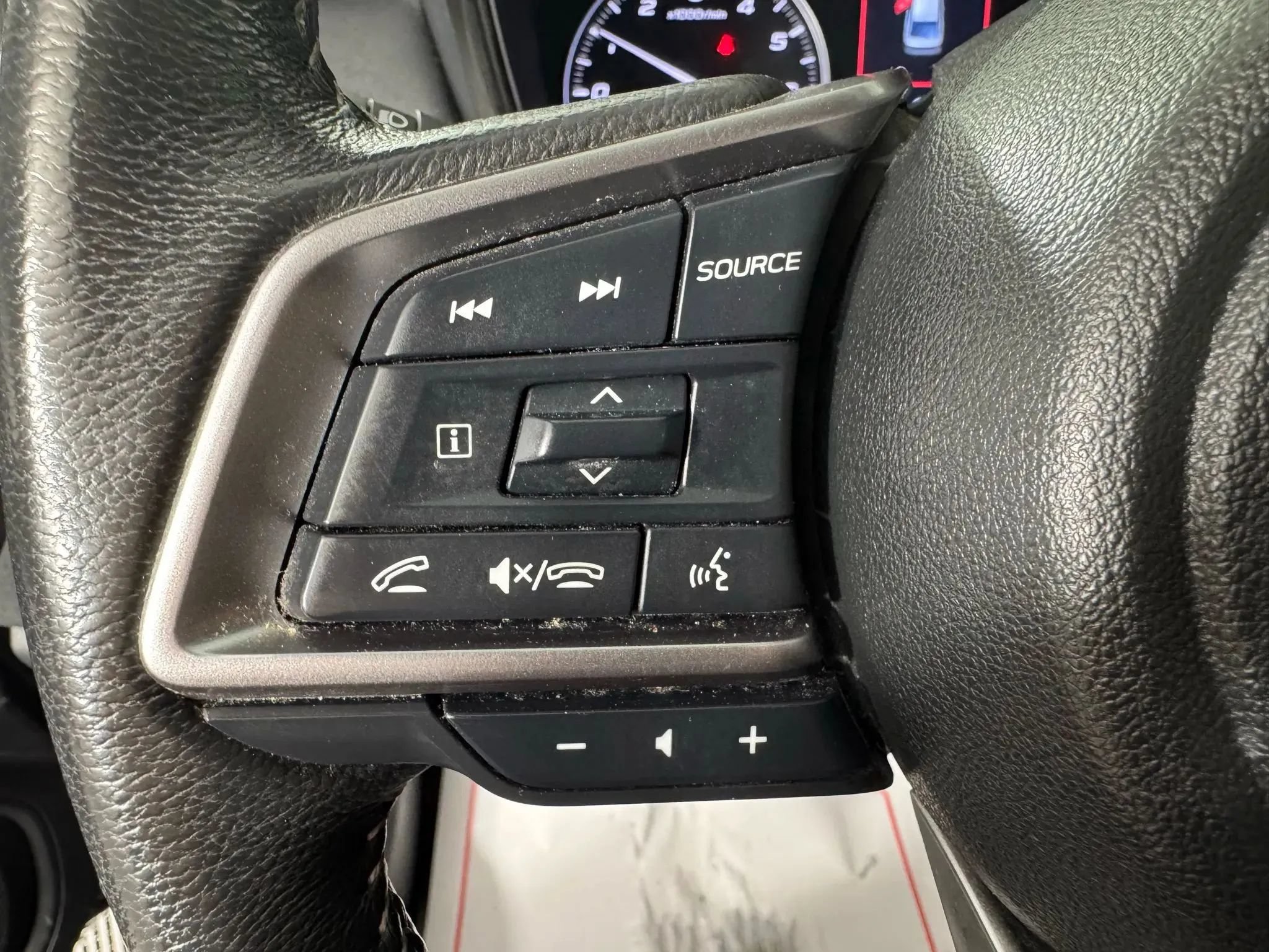 Used 2024 Subaru Legacy Premium w/ Popular Package #1 AWD/4WD image 15