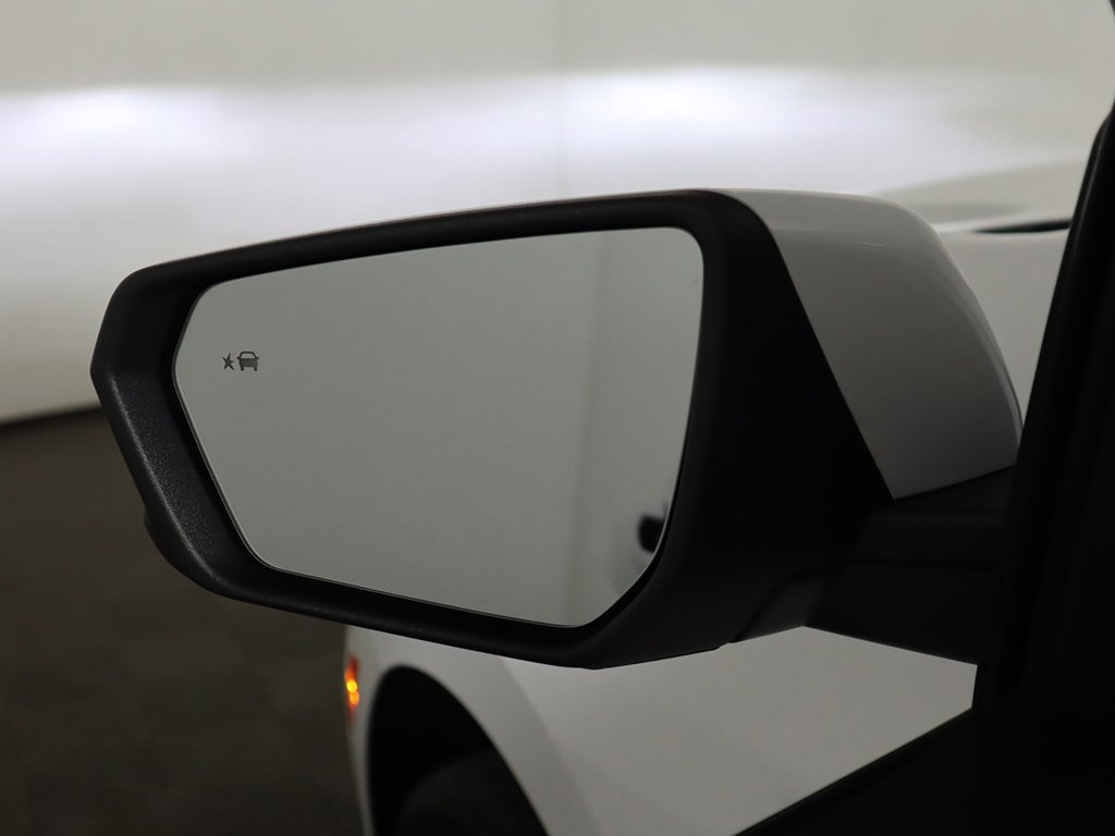 Used 2022 Chevrolet Equinox LT image 32