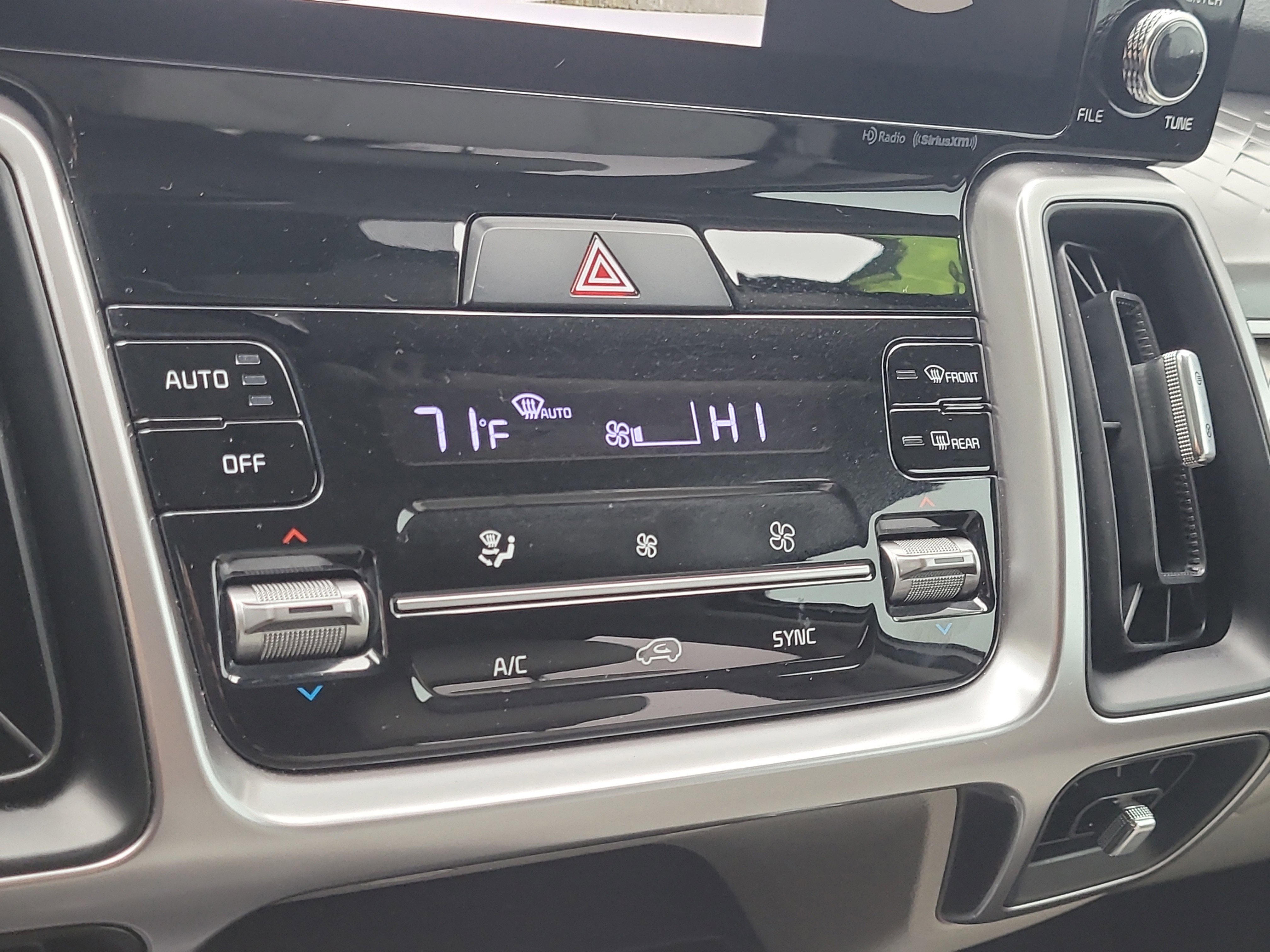 Used 2023 Kia Sorento S image 26