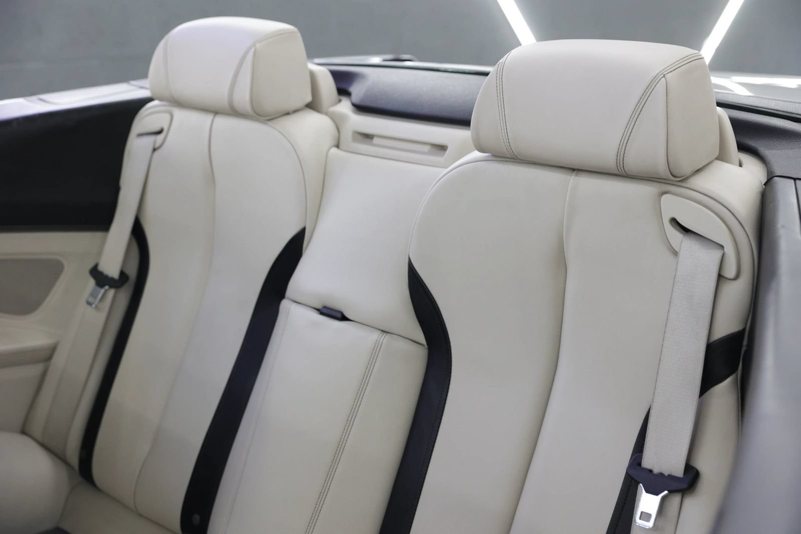 Used 2018 BMW 640i Convertible RWD image 18