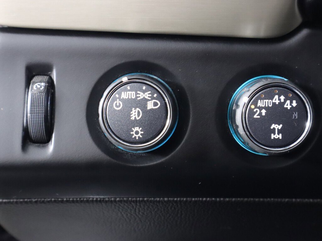 Used 2018 GMC Yukon XL Denali AWD/4WD image 10
