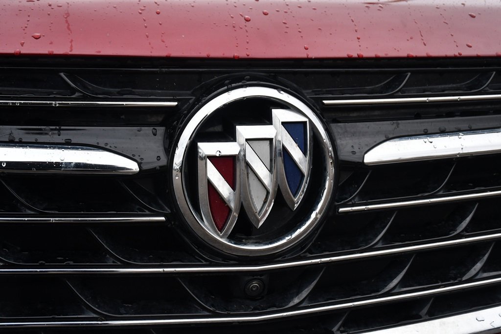 Used 2021 Buick Envision Essence w/ Technology Package I image 35