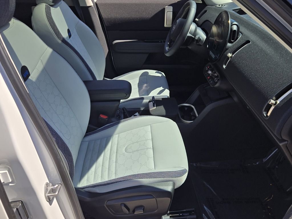 Used 2025 MINI Cooper Countryman S image 17