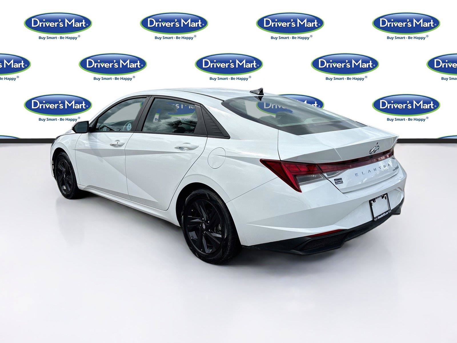 Used 2023 Hyundai Elantra Blue FWD image 5