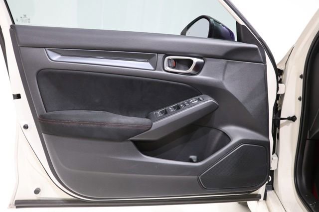 Used 2025 Honda Civic Type R image 19
