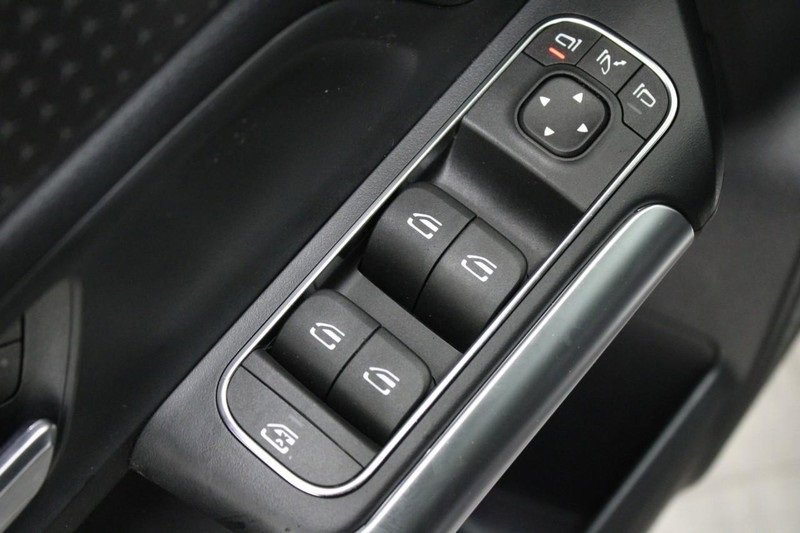 New 2025 Mercedes-Benz GLA 250 4MATIC image 14