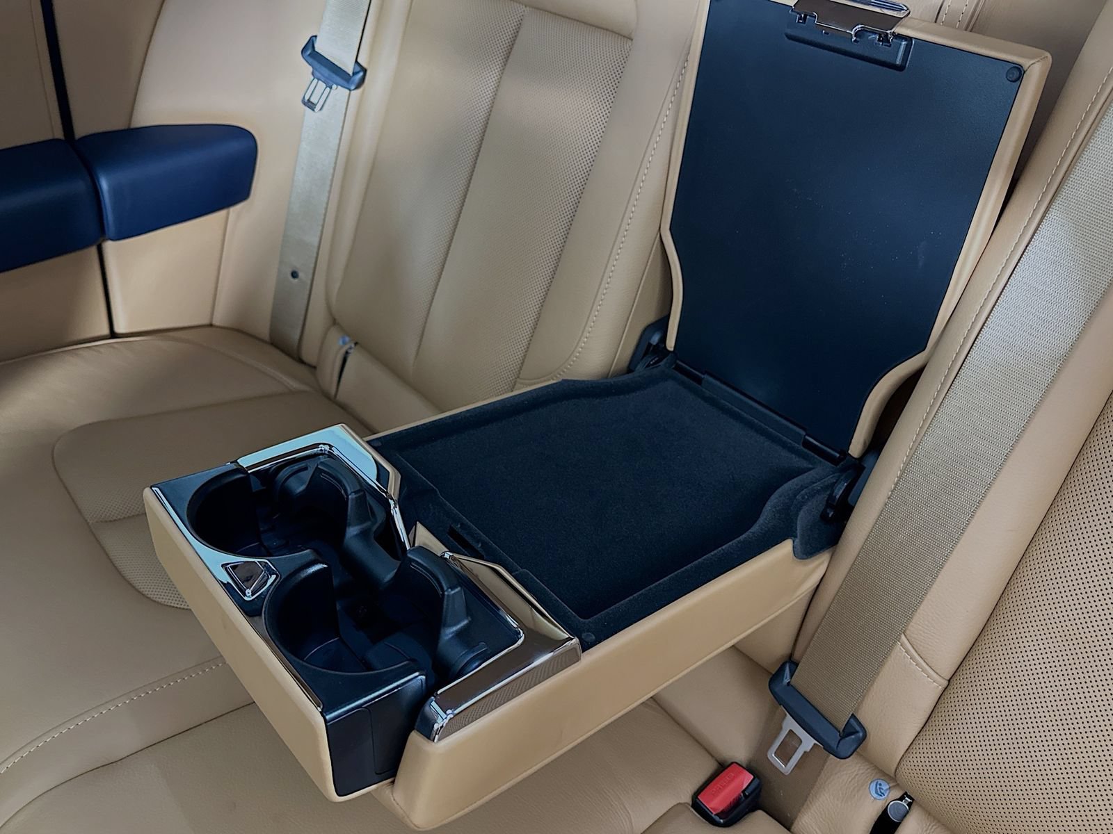 Used 2019 Rolls-Royce Cullinan AWD/4WD image 63
