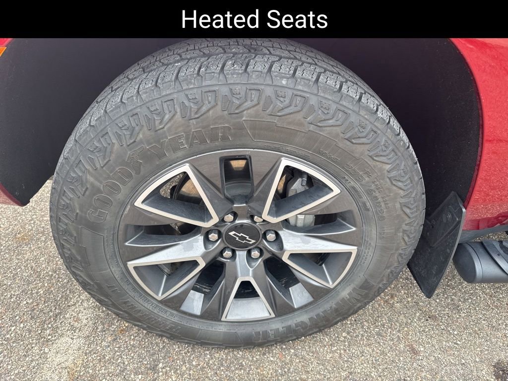 Certified 2024 Chevrolet Suburban Z71 w/ Luxury Package image 10