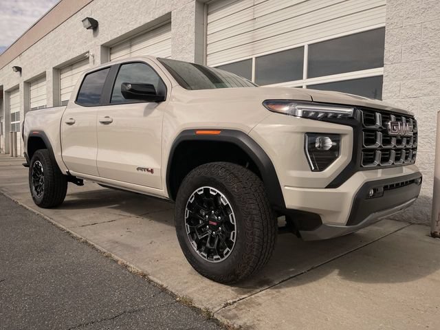 Used 2026 GMC Canyon AT4 AWD/4WD image 10