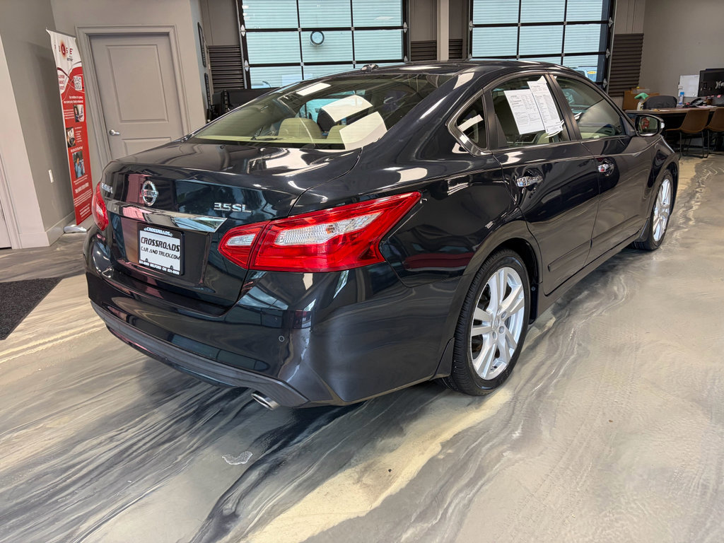 Used 2017 Nissan Altima 3.5 SL w/ 3.5SL Technology Package FWD image 33