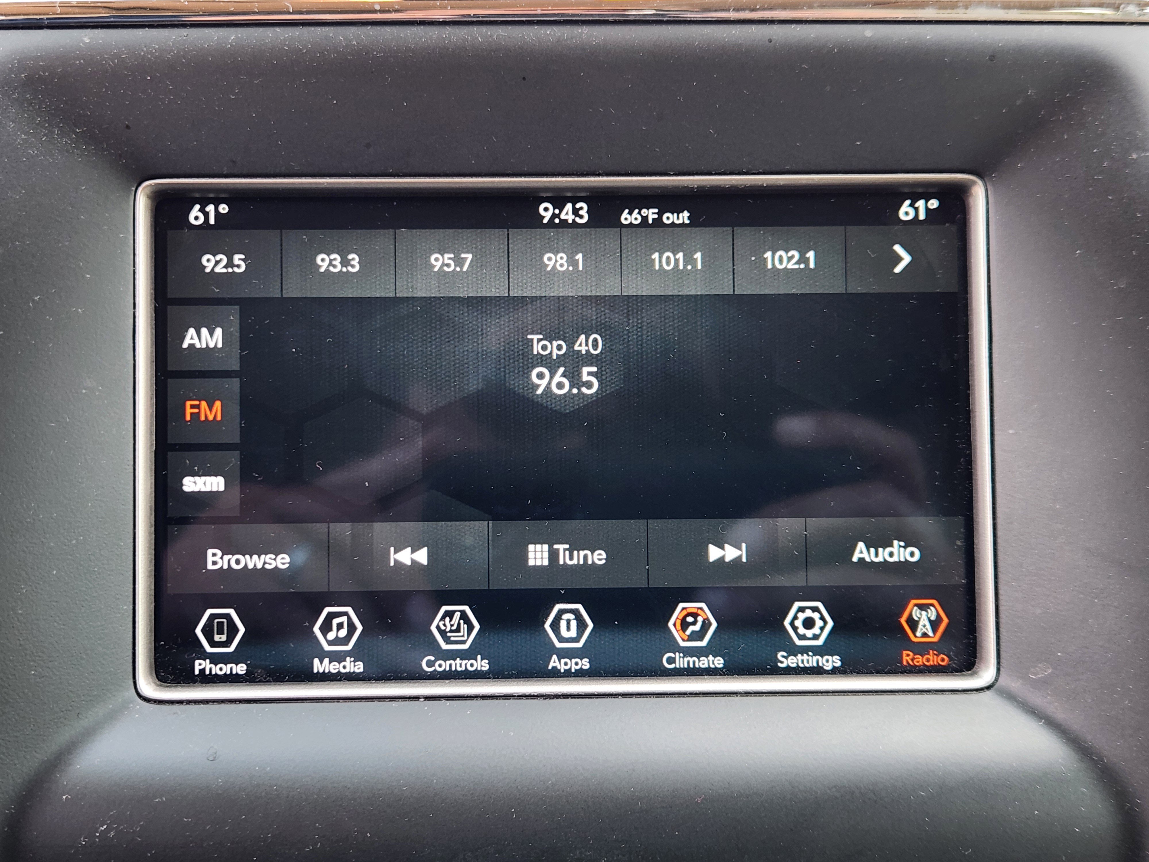 Used 2018 Jeep Grand Cherokee Limited AWD/4WD image 11