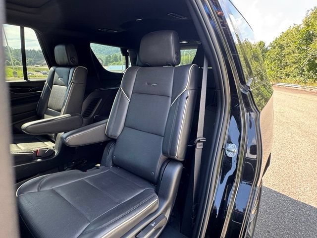 Used 2023 Cadillac Escalade Sport AWD/4WD image 19