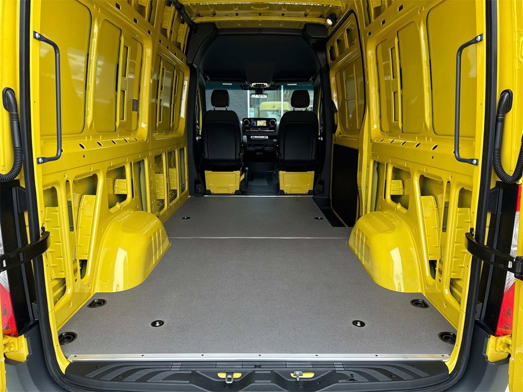 New 2025 Mercedes-Benz Sprinter 2500 image 14