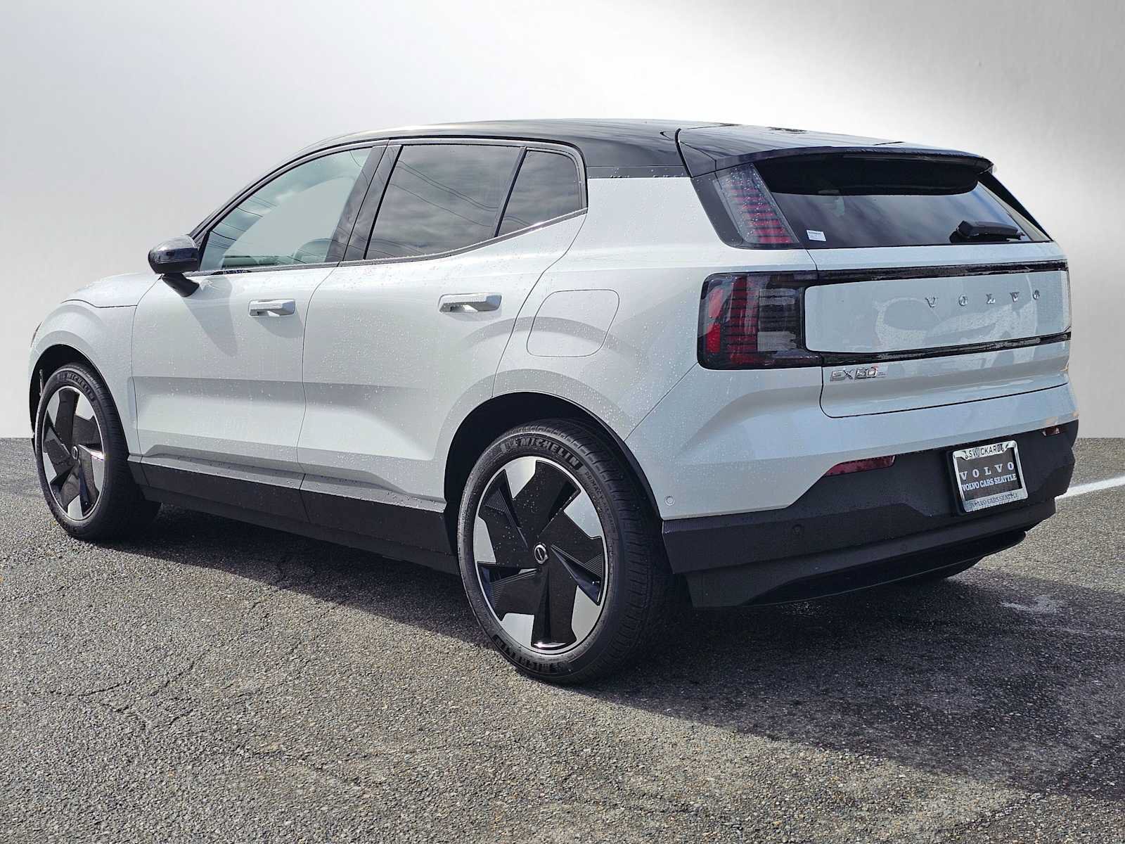 New 2025 Volvo EX30 Ultra w/ Protection Package Premier AWD/4WD image 5