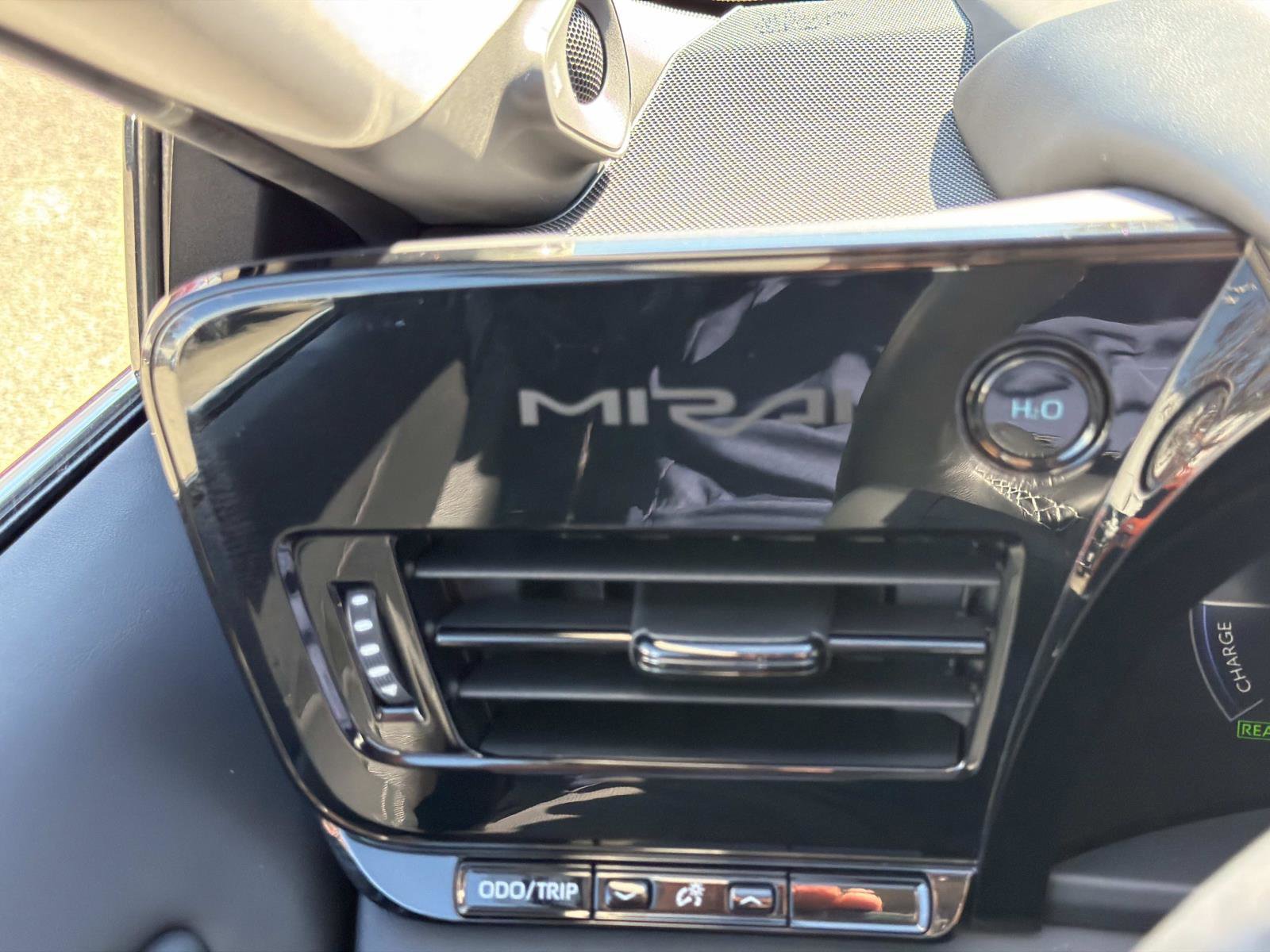 Used 2024 Toyota Mirai XLE Sedan RWD image 31